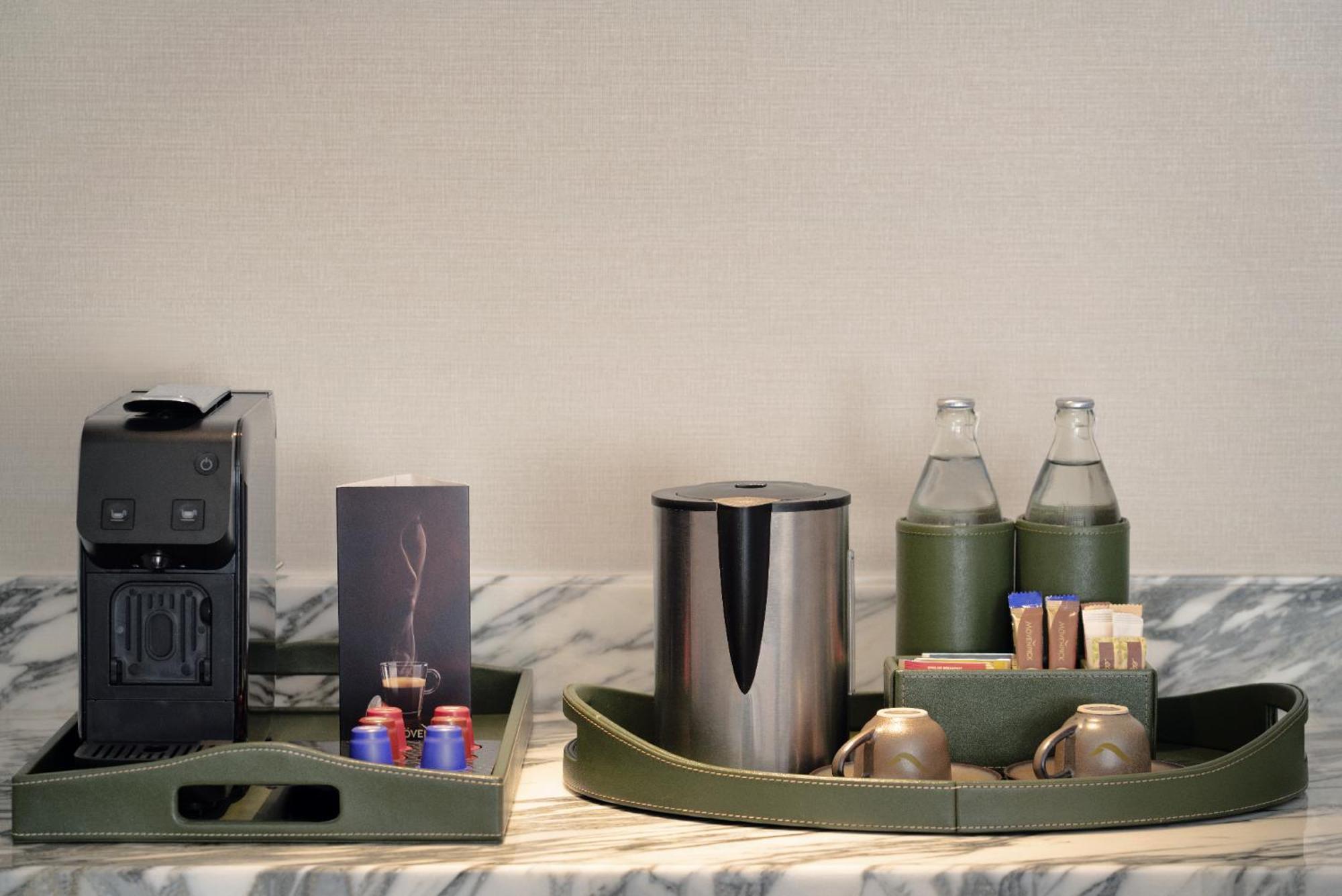 Moevenpick Hotel Bangkok Ploenchit Bdms Εξωτερικό φωτογραφία